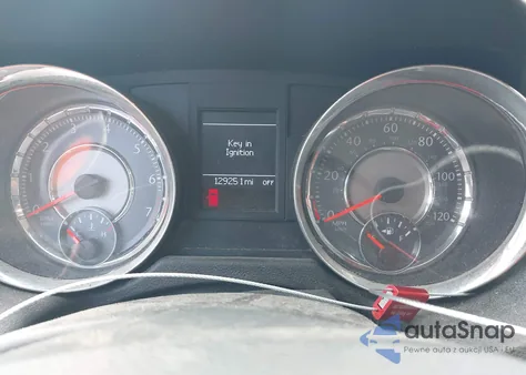 2011 Chrysler Town & Country Touring из США, поврежденный, VIN 2A4RR5DG2BR780393